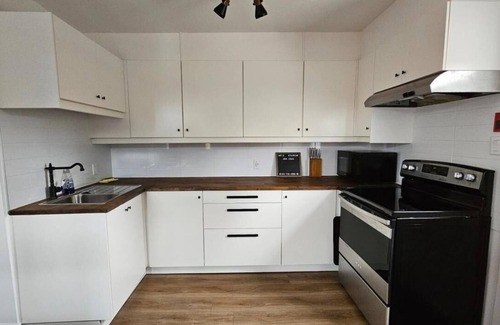 Rawdon Apartment | The Rawdon Queen #6