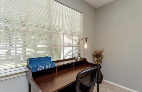 Southbelt/Ellington Villa | The Red Door Sunflower - Updated Home in Houston
