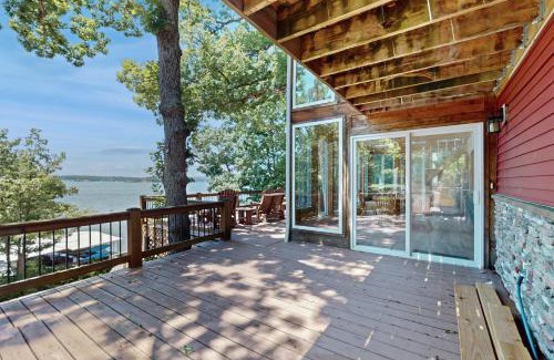 Linn Creek House | The Red Heron