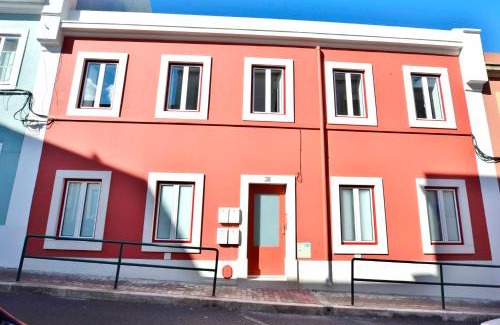 Alfama Apartment | The Red Jedi