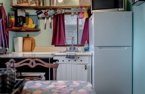 Leamington Cabin | The Red Jelly Bean C · The Red Jelly Bean Cabin- On the Beach & Off the G