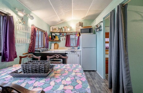 Leamington Cabin | The Red Jelly Bean C · The Red Jelly Bean Cabin- On the Beach & Off the G