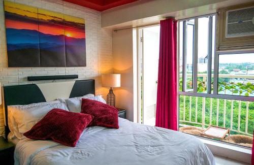 San Jose Apartment | The Red Keep Condotel Tagaytay Cityland Prime Residences with 55in 4k TV & Netflix