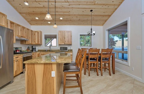 Joseph Cabin | The Red Kokanee at Wallowa Lake