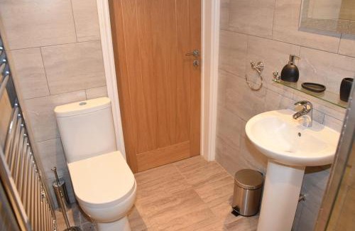 Cardigan Bed & Breakfast | The Red Lion