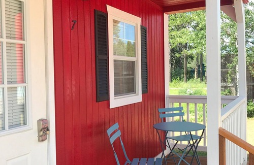 Coram Cabin | The Red Station by Glacier - Cabin #7 with AC and laundry