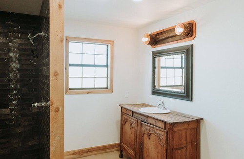 Lubbock Cottage | The Reeder Peter - Standard One Room Silo