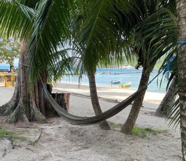 Pulau Perhentian Besar Resort | The Reef Chalet - BS