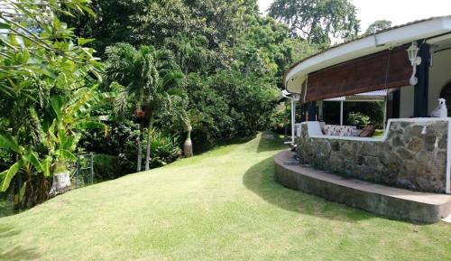 Anse aux Pins Apartment | The Reef Palm