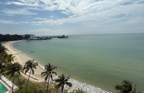 Si Rusa Apartment | The Regency Tanjung Tuan by NH
