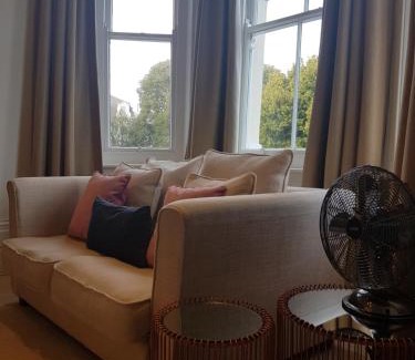 Folkestone Bed & Breakfast | The Relish