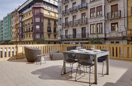 Gros Apartment | The Rentals Collection - Aura