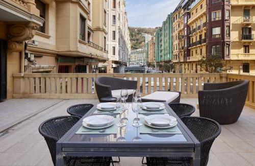 Gros Apartment | The Rentals Collection - Aura