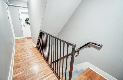 Over-the-Rhine Apartment | The Republic Retreat Walk to Washington Park!