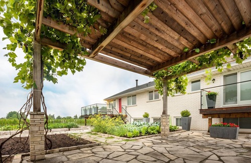 Niagara-on-the-Lake Cottage | The Residence On Seven