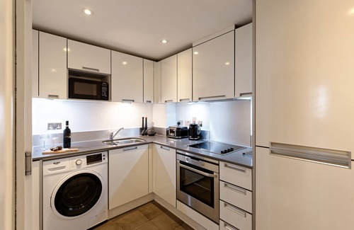 Fitzrovia Hotel | The Residen