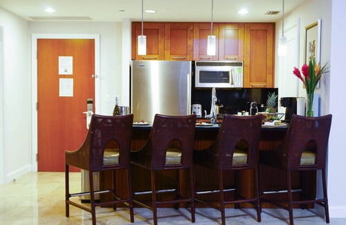 Singer Island Condo | The Resort at Singer Island hotel condo 3800 N Ocean Dr 2/2 Ocean View Upgraded