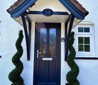 Aberporth House | The Retreat - Aberporth Cottage - Y Cilio