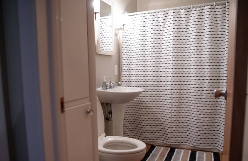 Carbon Hill House | The Retreat at CCWC - Three bedroom house, minutes from Ohio U. & Athens.