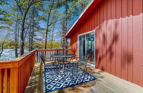 South Sanford House | The Retreat at Little Pond