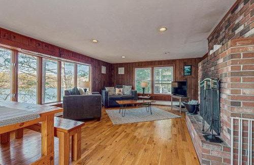South Sanford House | The Retreat at Little Pond