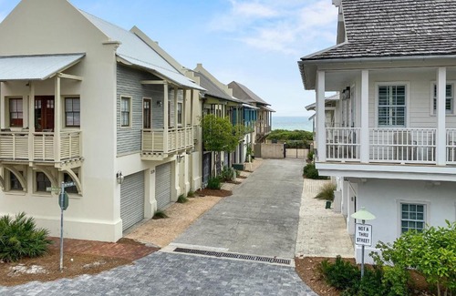 Rosemary Beach Villa | The Retreat at Rosemary Carriage House villa