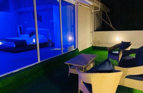 Igatpuri Villa | The Retreat-Glasshouse bungalow