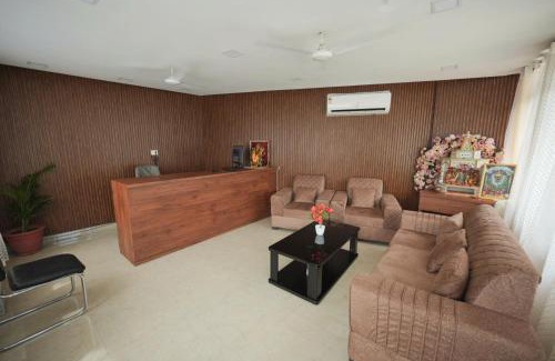 Mirzapur Hotel | The Retreat