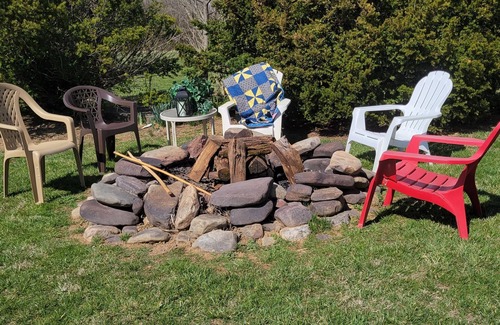 New Market House | The Retreat near 2 major ski resorts. Pet Friendly!nHot coco & cookies provided