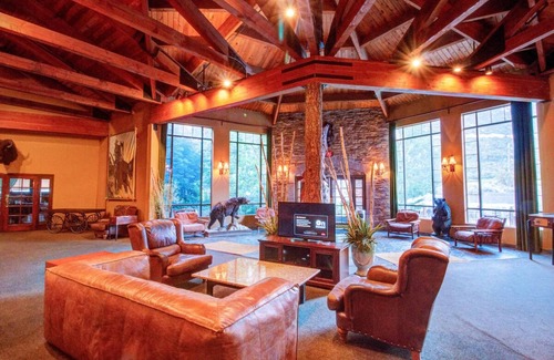 Mount Charleston Hotel | The Retreat on Charleston Peak, Standard Double Queen, Scenic Getaway!