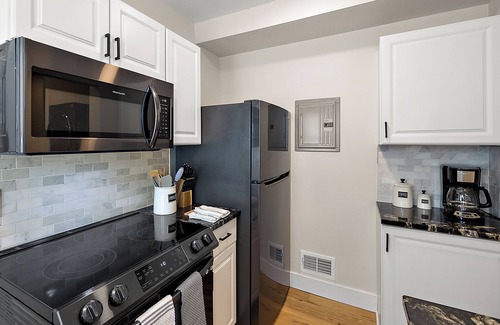 Detroit Apartment | The Retreat At The Park-2BDR. Upper Unite
