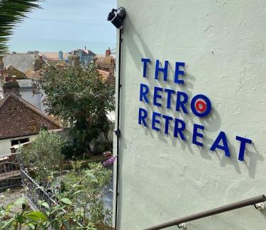 Old Town Hastings Apartment | The Retro Retreat with free parking