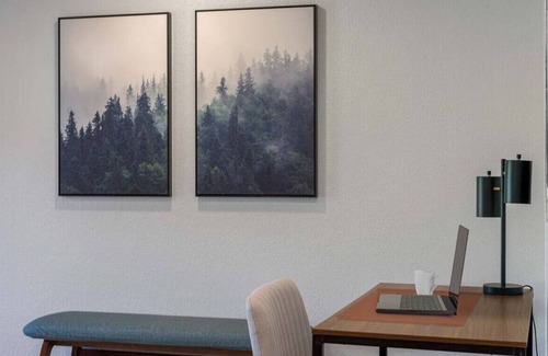 Harlow House | The Reunion Game House: 10 min walk to Autzen