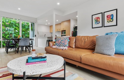 Richmond House | The Richmond House by Ready Set Stay - Family Friendly Holiday House, full linen