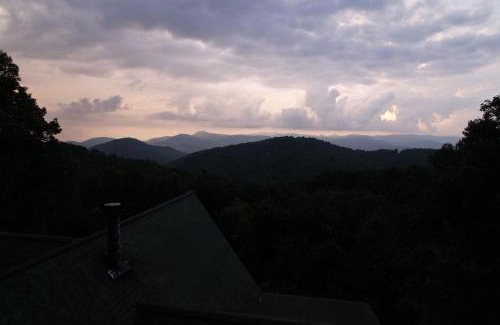 Bostic House | The Ridge: A Modern Cabin