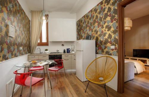 Rione VII Regola Apartment | The right place 4U Grotte Apartment