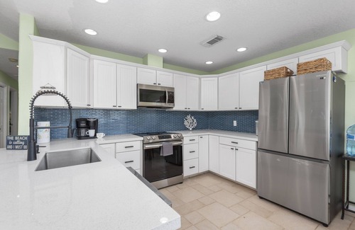 Surfside Beach House | The Rising Sun - 2nd Row - Ocean View Steps from Beach - Pet Friendly 🐶
