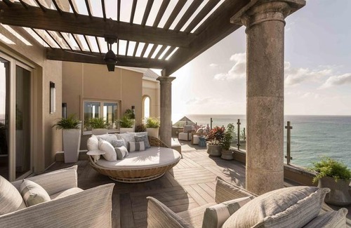 Seven Mile Beach Resort | The Ritz-Carlton Grand Cayman