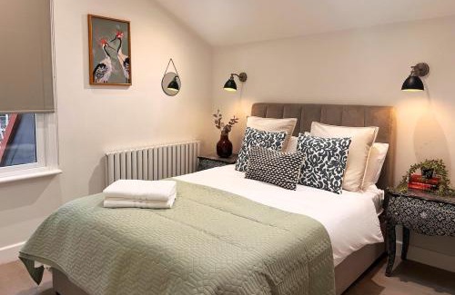 Richmond-upon-Thames House | The River House - Designer home