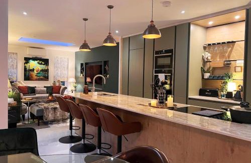 Richmond-upon-Thames House | The River House - Designer home