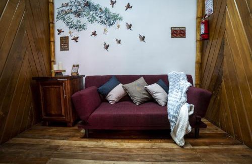 Puerto Quito Cabin | The River House - Upscale Lodge