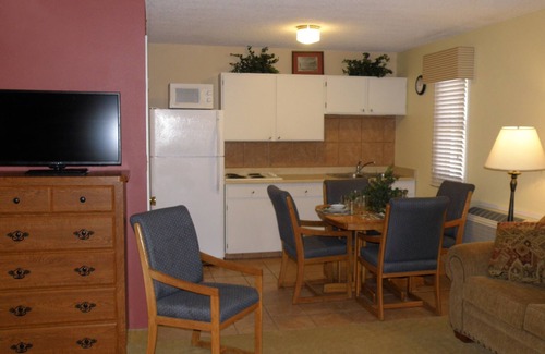 Ouray Hotel | The River's Edge Motel Lodge & Resort