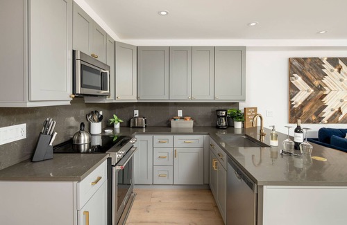 Telluride Condo | The River Trail Retreat: Waterfalls and Festivals