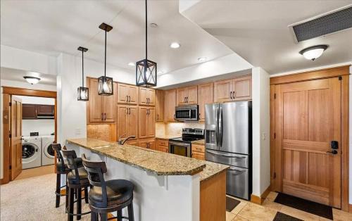 Coeur d'Alene House | The Riverstone Riviera - Modern Condo by Downtown
