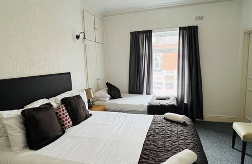 Carlisle House | The Roadhouse Hotel