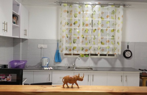 Nanyuki Apartment | THE ROBERTs APPARTMENT,WARM,LOVELY,SPACIOUS,FULLY FURNISHED ONE BEDROOM