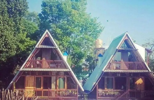 Fatehpur House | The Rock Rose Mountain Cabins. Bir