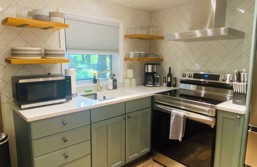 Locust Lake Village Cottage | The Romantic Getaway W/Fireplace-Grill-Fire pit-walkable distance to the Lake!