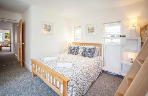 Bath Apartment | The Roof Terrace Maisonette - City Centre