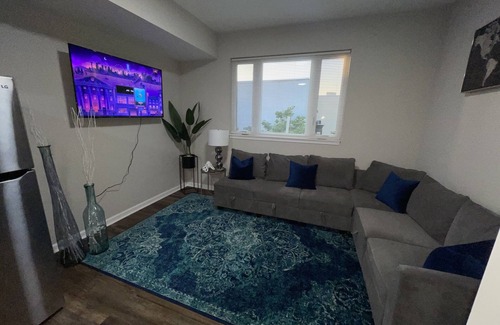 University City Apartment | THE ROOFTOP OASIS